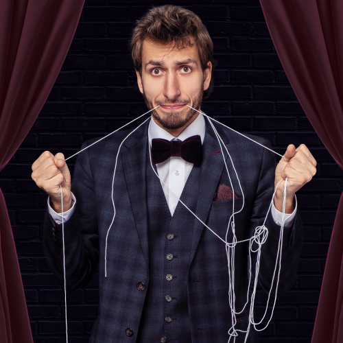 Toby Rudolph Der kann ja Zaubern_Photo_vorhang